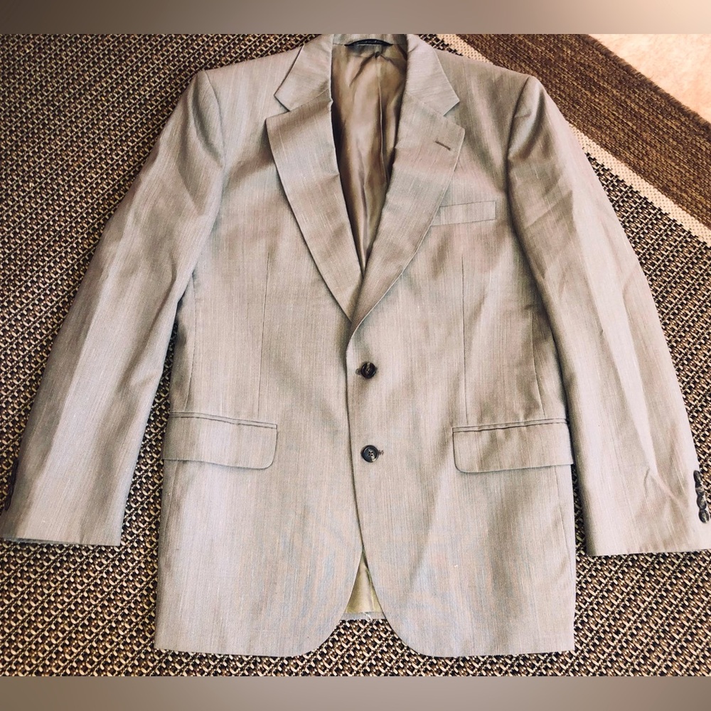 Vintage Burberry Light Beige/Taupe Two-Button Sport Coat Jacket Blazer (Sz Med.)